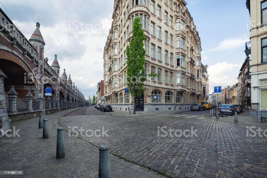 Cozy Antwerp - Zurenborg Skyline ภายนอก รูปภาพ
